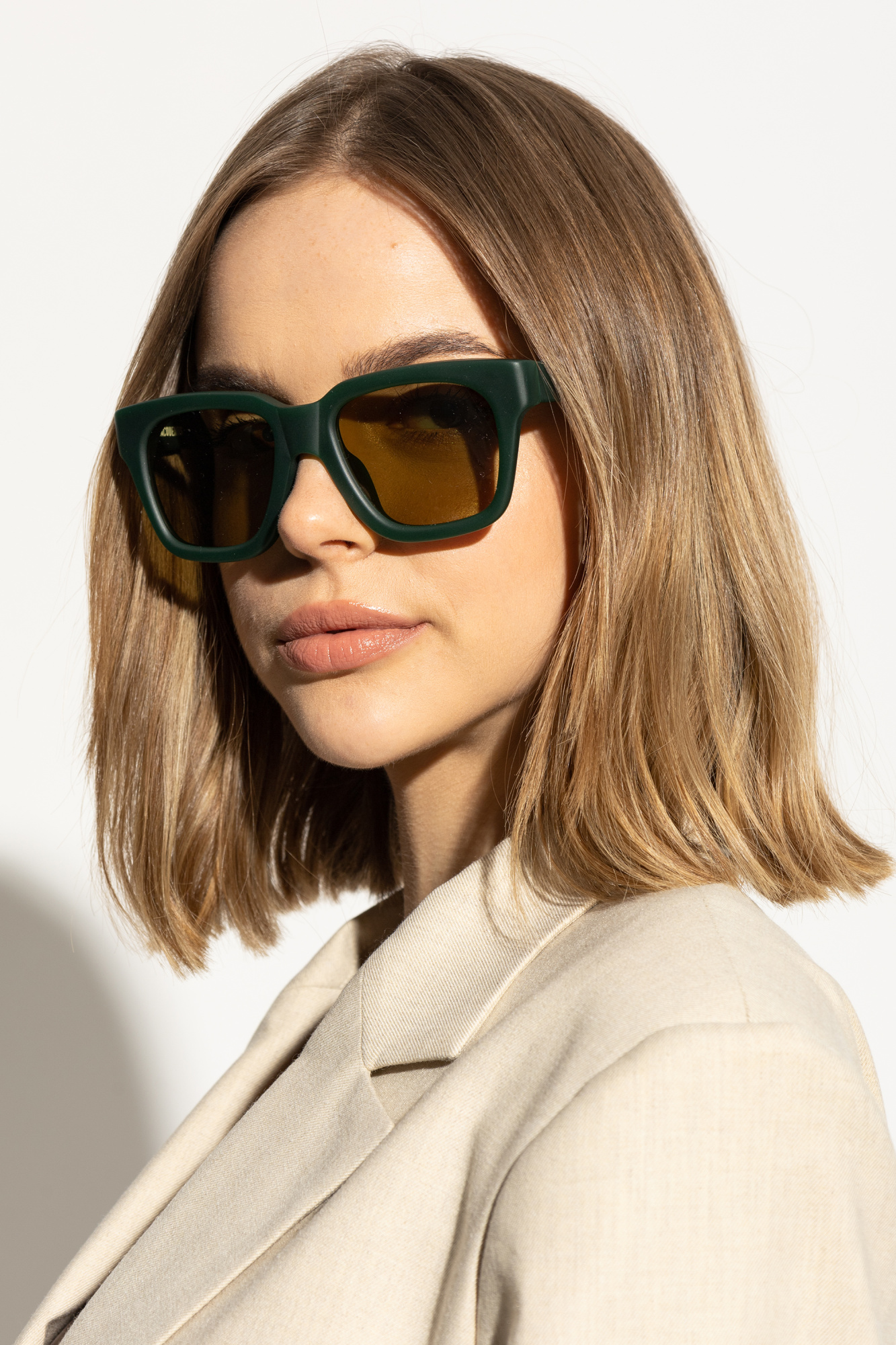 サングラス JACQUEMUS SUN GLASS (JAC4C4SUN OVALOYELLOWYGGREEN) Jacquemus Ovalo Sunglases - Black - JAC4C1SUN | OUTBACK Sylt